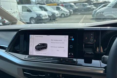 CX74LXY Volkswagen Multivan 1.4 TSI 13kWh Life DSG Euro 6 (s/s) 5dr Thumbnail #44