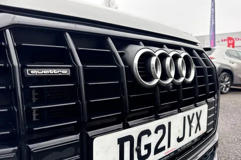 DG21JYX Audi Q3 2.0 TFSI 40 Vorsprung S Tronic quattro Euro 6 (s/s) 5dr Thumbnail #26