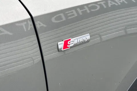 DG21JYX Audi Q3 2.0 TFSI 40 Vorsprung S Tronic quattro Euro 6 (s/s) 5dr Thumbnail #27