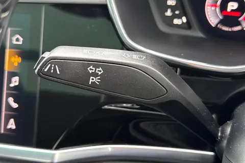 DG21JYX Audi Q3 2.0 TFSI 40 Vorsprung S Tronic quattro Euro 6 (s/s) 5dr Thumbnail #48