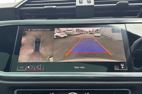 DG21JYX Audi Q3 2.0 TFSI 40 Vorsprung S Tronic quattro Euro 6 (s/s) 5dr Thumbnail #53