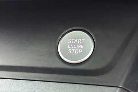 DG21JYX Audi Q3 2.0 TFSI 40 Vorsprung S Tronic quattro Euro 6 (s/s) 5dr Thumbnail #54