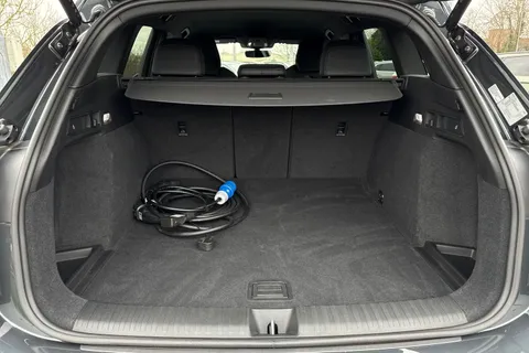 KY74FLZ Audi Q6 E-Tron Q6 SUV S line e-tron quattro 285,00 kW Thumbnail #8