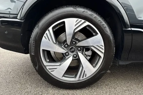 KY74FLZ Audi Q6 E-Tron Q6 SUV S line e-tron quattro 285,00 kW Thumbnail #14