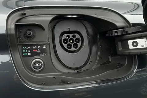 KY74FLZ Audi Q6 E-Tron Q6 SUV S line e-tron quattro 285,00 kW Thumbnail #35