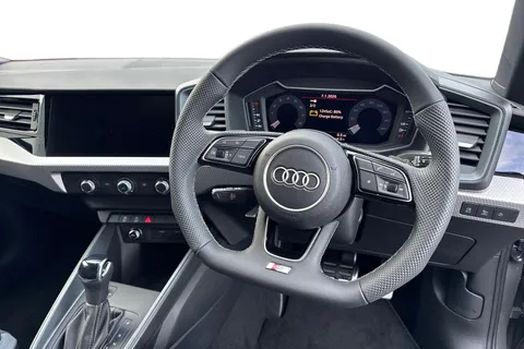  Audi A1 1.0 TFSI 25 Black Edition Sportback S Tronic Euro 6 (s/s) 5dr Thumbnail #17