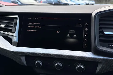  Audi A1 1.0 TFSI 25 Black Edition Sportback S Tronic Euro 6 (s/s) 5dr Thumbnail #27