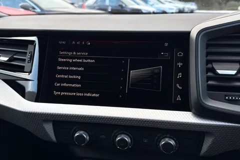  Audi A1 1.0 TFSI 25 Black Edition Sportback S Tronic Euro 6 (s/s) 5dr Thumbnail #30