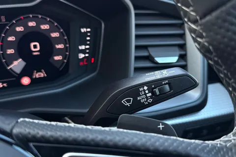  Audi A1 1.0 TFSI 25 Black Edition Sportback S Tronic Euro 6 (s/s) 5dr Thumbnail #47