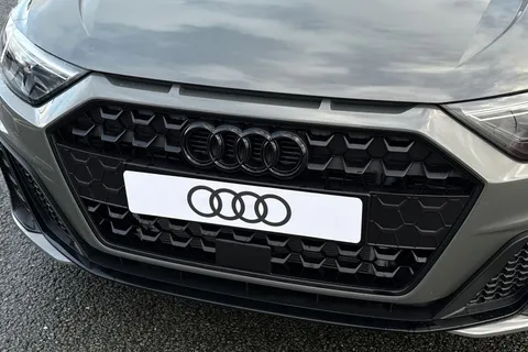  Audi A1 1.0 TFSI 25 Black Edition Sportback S Tronic Euro 6 (s/s) 5dr Thumbnail #58