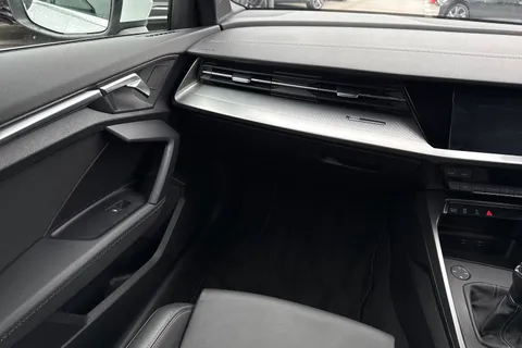 FY71RYH Audi A3 S line 30 TFSI  110 PS 6-speed Thumbnail #20