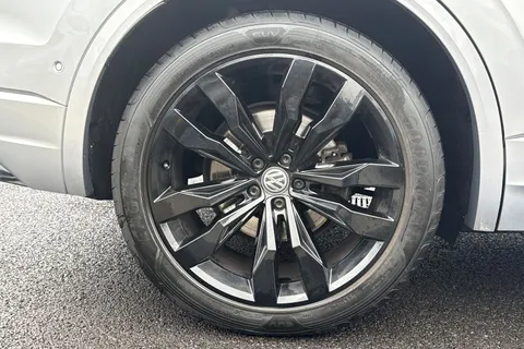 PX20DWY Volkswagen Touareg 3.0 V6 TDI 4Motion Black Edition 5dr Tip Auto **DYNAUDIO, HEADS UP** Thumbnail #11