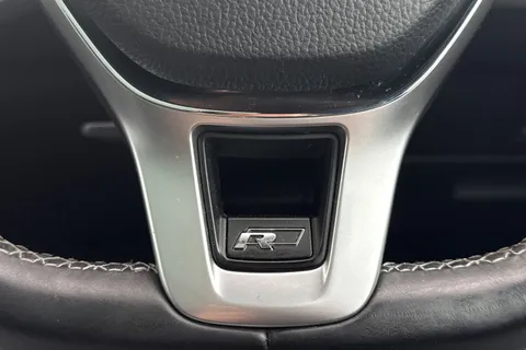 PX20DWY Volkswagen Touareg 3.0 V6 TDI 4Motion Black Edition 5dr Tip Auto **DYNAUDIO, HEADS UP** Thumbnail #40