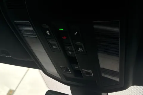 PX20DWY Volkswagen Touareg 3.0 V6 TDI 4Motion Black Edition 5dr Tip Auto **DYNAUDIO, HEADS UP** Thumbnail #48