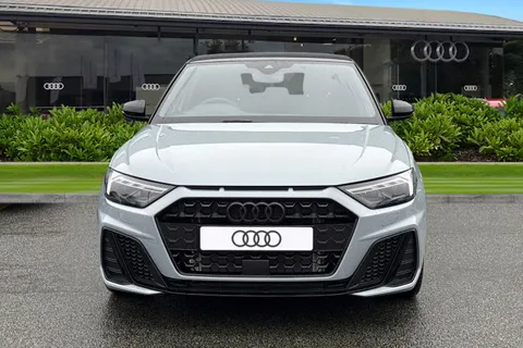  Audi A1 1.5 TFSI 35 Black Edition Sportback S Tronic Euro 6 (s/s) 5dr Thumbnail #5