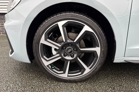  Audi A1 1.5 TFSI 35 Black Edition Sportback S Tronic Euro 6 (s/s) 5dr Thumbnail #12