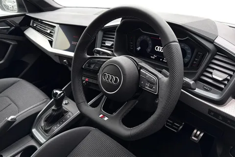  Audi A1 1.5 TFSI 35 Black Edition Sportback S Tronic Euro 6 (s/s) 5dr Thumbnail #13