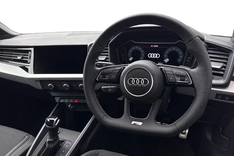  Audi A1 1.5 TFSI 35 Black Edition Sportback S Tronic Euro 6 (s/s) 5dr Thumbnail #17