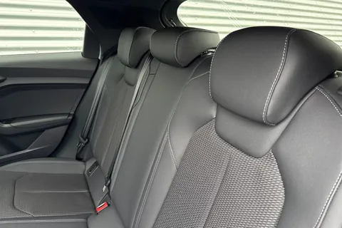  Audi A1 1.5 TFSI 35 Black Edition Sportback S Tronic Euro 6 (s/s) 5dr Thumbnail #18