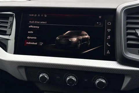  Audi A1 1.5 TFSI 35 Black Edition Sportback S Tronic Euro 6 (s/s) 5dr Thumbnail #29