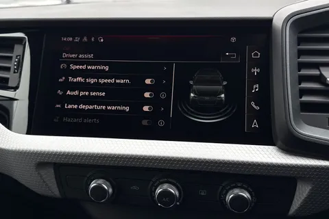  Audi A1 1.5 TFSI 35 Black Edition Sportback S Tronic Euro 6 (s/s) 5dr Thumbnail #32