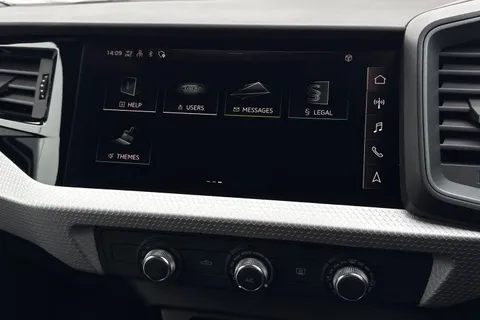  Audi A1 1.5 TFSI 35 Black Edition Sportback S Tronic Euro 6 (s/s) 5dr Thumbnail #39