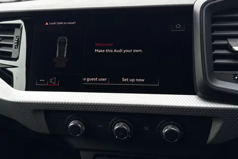  Audi A1 1.5 TFSI 35 Black Edition Sportback S Tronic Euro 6 (s/s) 5dr Thumbnail #40