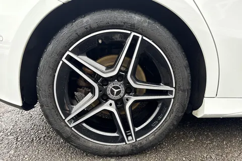 KP23CLJ Mercedes-Benz A Class 1.3 A200 AMG Line (Executive) 7G-DCT Euro 6 (s/s) 5dr Thumbnail #13
