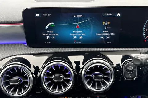 KP23CLJ Mercedes-Benz A Class 1.3 A200 AMG Line (Executive) 7G-DCT Euro 6 (s/s) 5dr Thumbnail #18