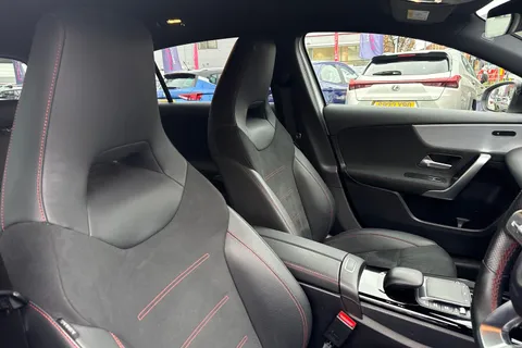 KP23CLJ Mercedes-Benz A Class 1.3 A200 AMG Line (Executive) 7G-DCT Euro 6 (s/s) 5dr Thumbnail #25