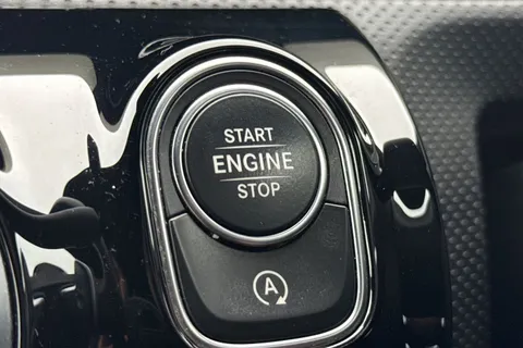 KP23CLJ Mercedes-Benz A Class 1.3 A200 AMG Line (Executive) 7G-DCT Euro 6 (s/s) 5dr Thumbnail #39