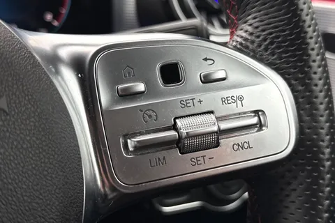 KP23CLJ Mercedes-Benz A Class 1.3 A200 AMG Line (Executive) 7G-DCT Euro 6 (s/s) 5dr Thumbnail #40