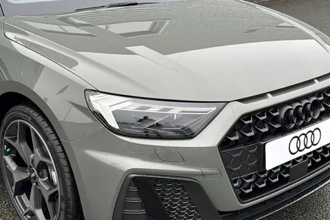  Audi A1 1.0 TFSI 25 Black Edition Sportback S Tronic Euro 6 (s/s) 5dr Thumbnail #8