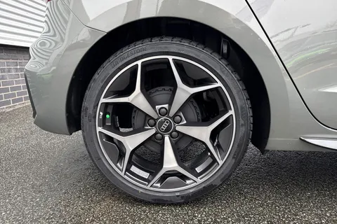  Audi A1 1.0 TFSI 25 Black Edition Sportback S Tronic Euro 6 (s/s) 5dr Thumbnail #11