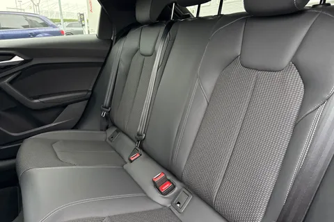  Audi A1 1.0 TFSI 25 Black Edition Sportback S Tronic Euro 6 (s/s) 5dr Thumbnail #18