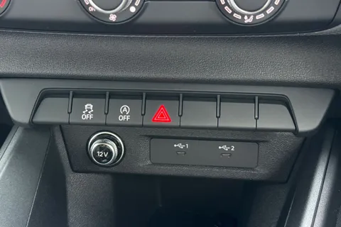  Audi A1 1.0 TFSI 25 Black Edition Sportback S Tronic Euro 6 (s/s) 5dr Thumbnail #41