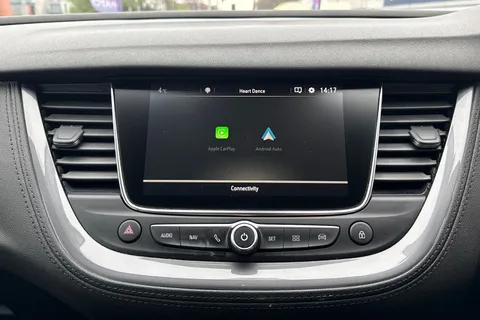 16 of 52 for Vauxhall Grandland X 1.2 Turbo Sport Nav Auto Euro 6 (s/s) 5dr