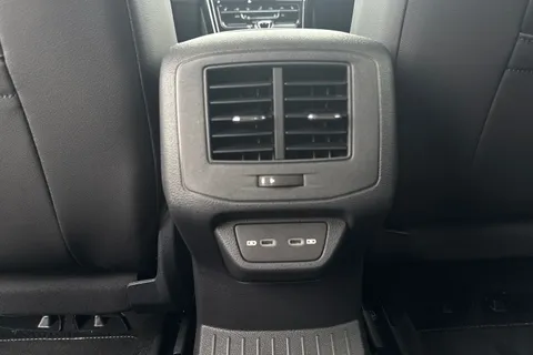 MV75UNX Volkswagen T-Roc 1.5 TSI Black Edition 5dr DSG **19' MISANO ALLOYS + REAR VIEW CAMERA** Thumbnail #31