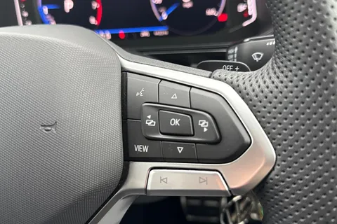 MV75UNX Volkswagen T-Roc 1.5 TSI Black Edition 5dr DSG **19' MISANO ALLOYS + REAR VIEW CAMERA** Thumbnail #36