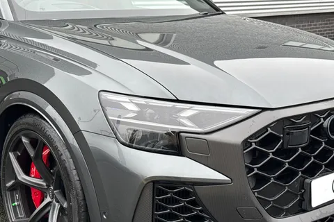  Audi RS Q8 4.0 TFSI V8 Performance Carbon Vorsprung Tiptronic quattro Euro 6 (s/s) 5dr Thumbnail #9