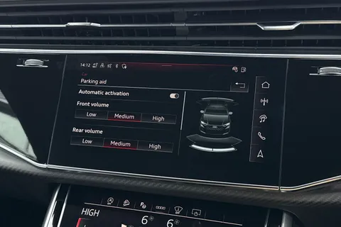  Audi RS Q8 4.0 TFSI V8 Performance Carbon Vorsprung Tiptronic quattro Euro 6 (s/s) 5dr Thumbnail #31