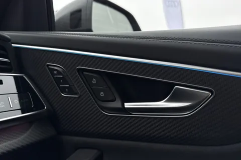  Audi RS Q8 4.0 TFSI V8 Performance Carbon Vorsprung Tiptronic quattro Euro 6 (s/s) 5dr Thumbnail #42
