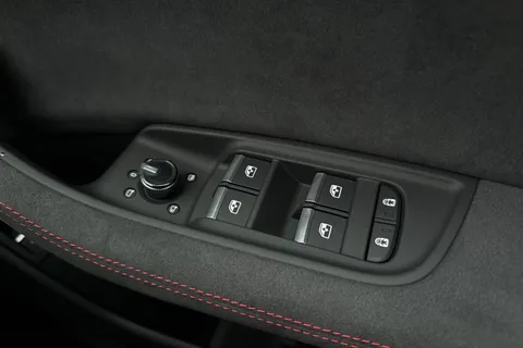  Audi RS Q8 4.0 TFSI V8 Performance Carbon Vorsprung Tiptronic quattro Euro 6 (s/s) 5dr Thumbnail #43