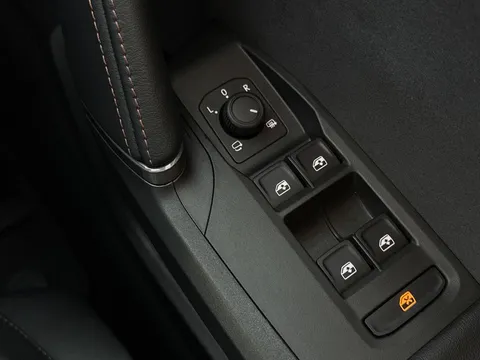 MF75LVB CUPRA Formentor 1.5 eTSI 150 V2 5dr DSG **VAT QUALIFYING** Thumbnail #18