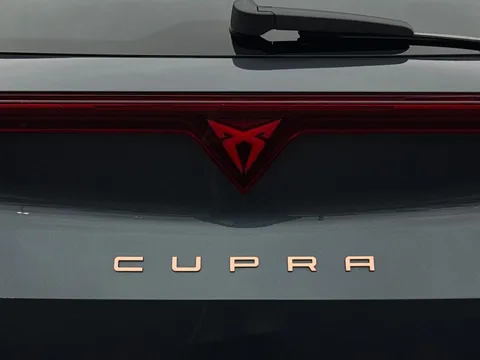 MF75LVB CUPRA Formentor 1.5 eTSI 150 V2 5dr DSG **VAT QUALIFYING** Thumbnail #25