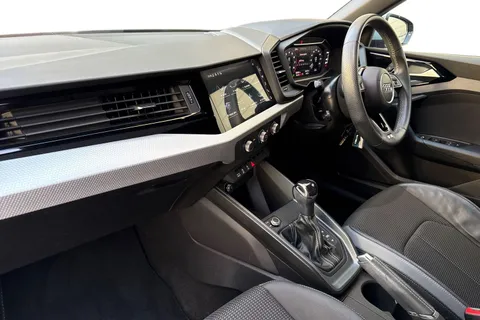 BV72PZT Audi A1 1.0 TFSI 30 S line Sportback S Tronic Euro 6 (s/s) 5dr Thumbnail #16