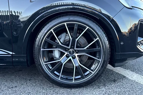  Audi Q7 3.0 TDI V6 Black Edition Tiptronic quattro Euro 6 (s/s) 5dr Thumbnail #10