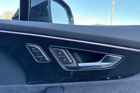  Audi Q7 3.0 TDI V6 Black Edition Tiptronic quattro Euro 6 (s/s) 5dr Thumbnail #21