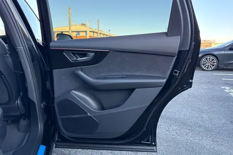  Audi Q7 3.0 TDI V6 Black Edition Tiptronic quattro Euro 6 (s/s) 5dr Thumbnail #44