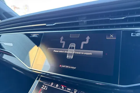  Audi Q7 3.0 TDI V6 Black Edition Tiptronic quattro Euro 6 (s/s) 5dr Thumbnail #58